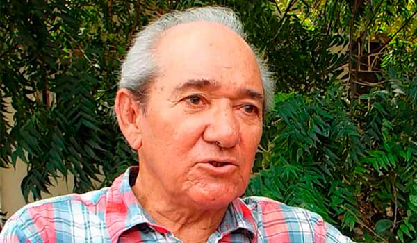 RENAEL GONZÁLEZ BATISTA: UN ESCRITOR “DEL INTERIOR”